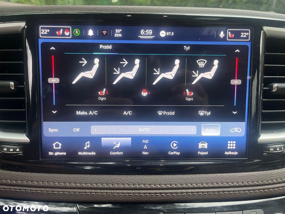 Chrysler Pacifica - 34