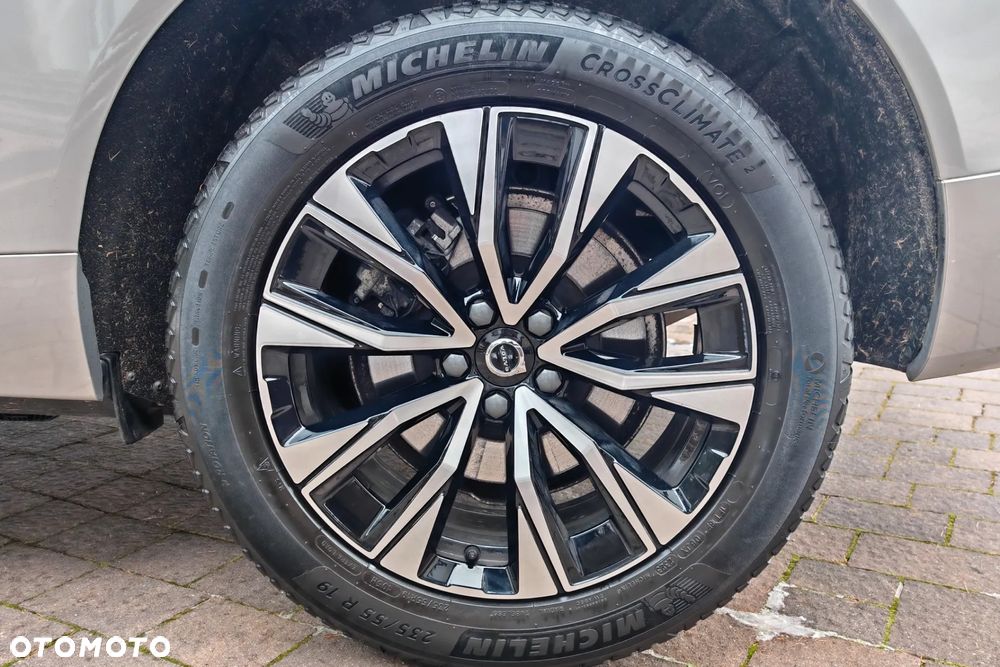 Volvo XC 60 B4 D AWD Plus Dark - 37