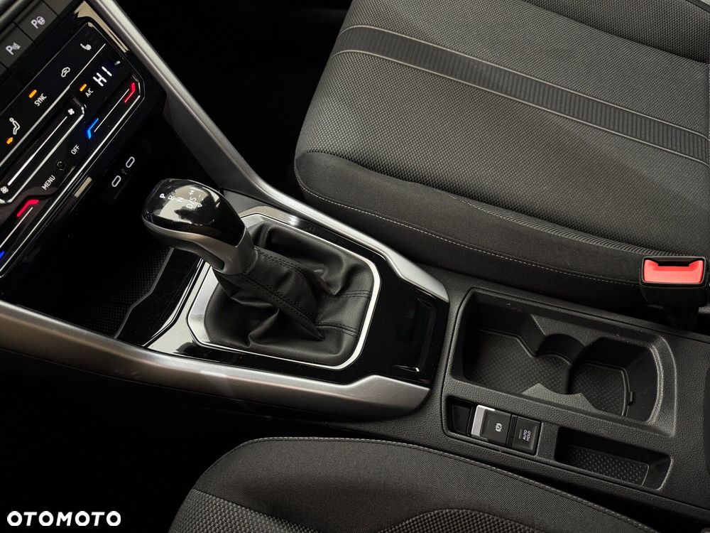 Volkswagen T-Roc 1.5 TSI Life DSG - 24