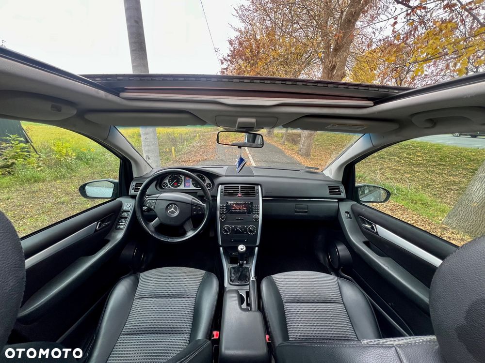 Mercedes-Benz Klasa B 200 Special Edition - 15