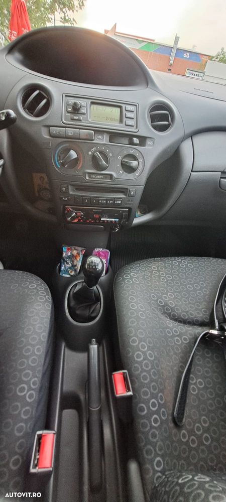 Toyota Yaris 1.3 Luna - 15