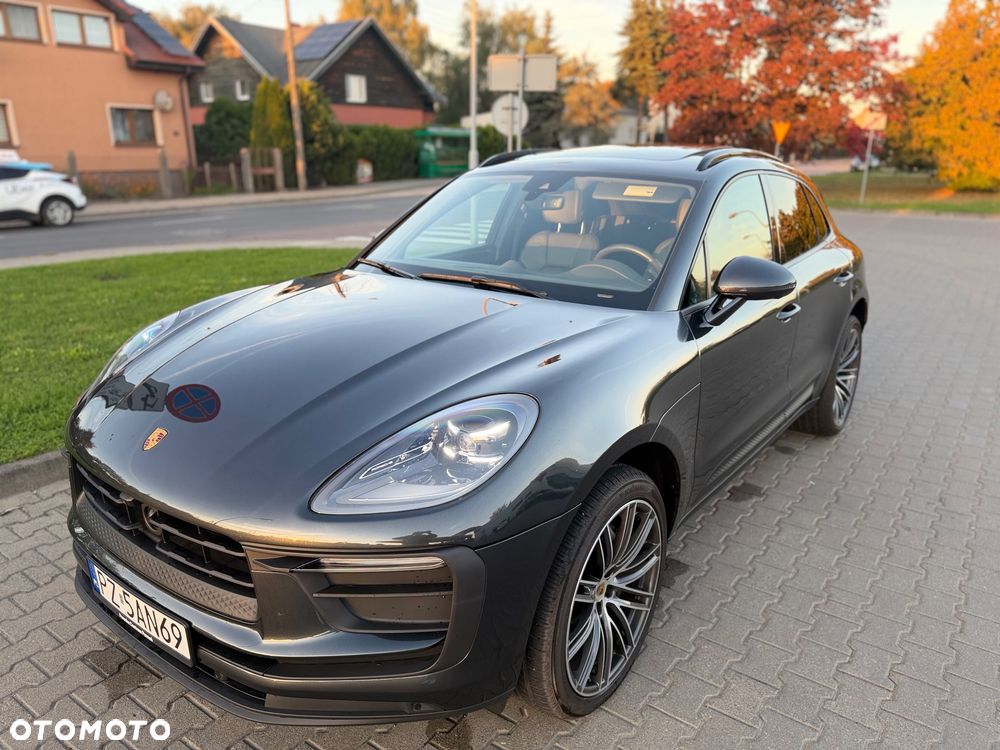 Porsche Macan - 1