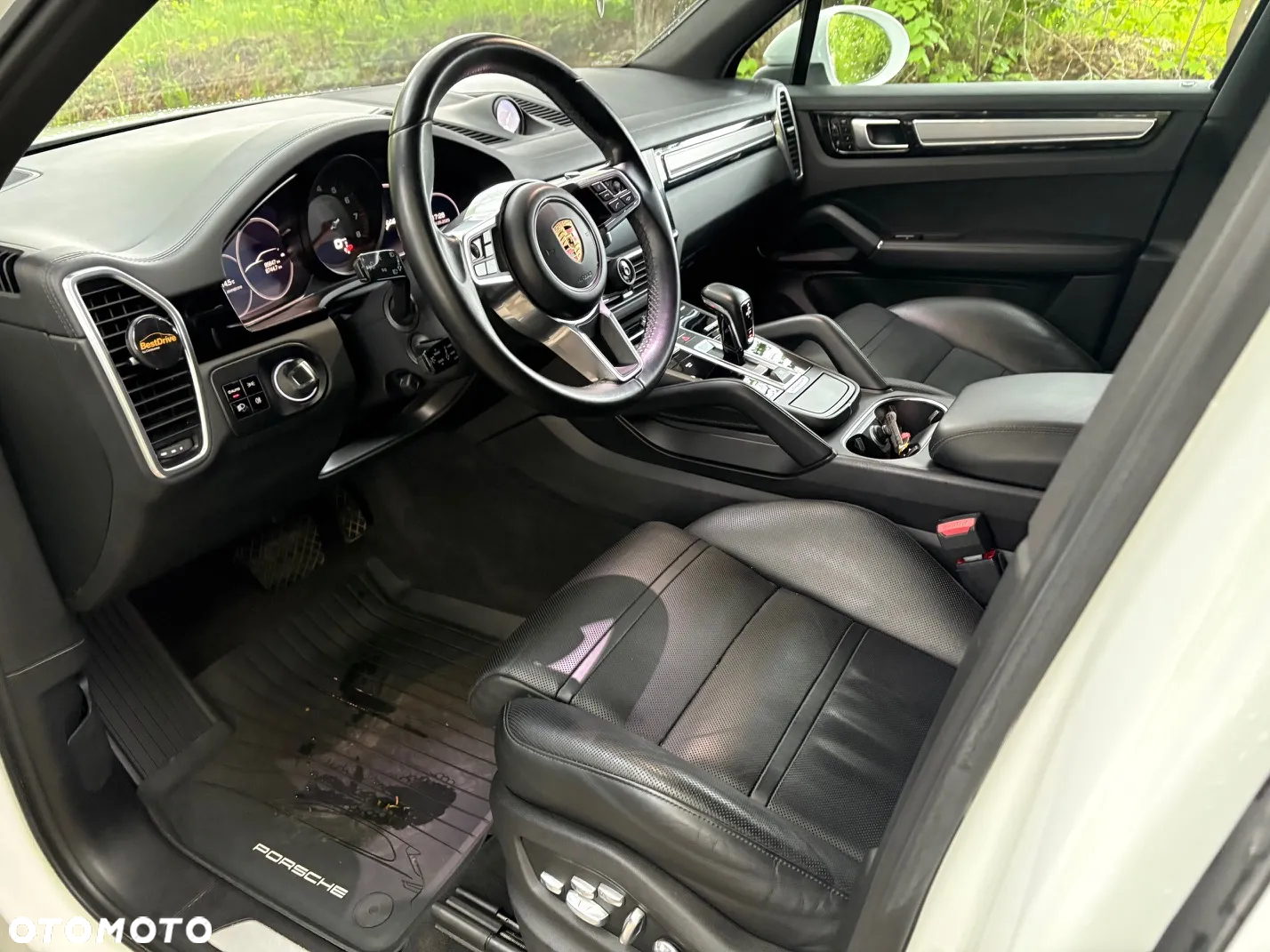 Porsche Cayenne Platinum Edition - 11