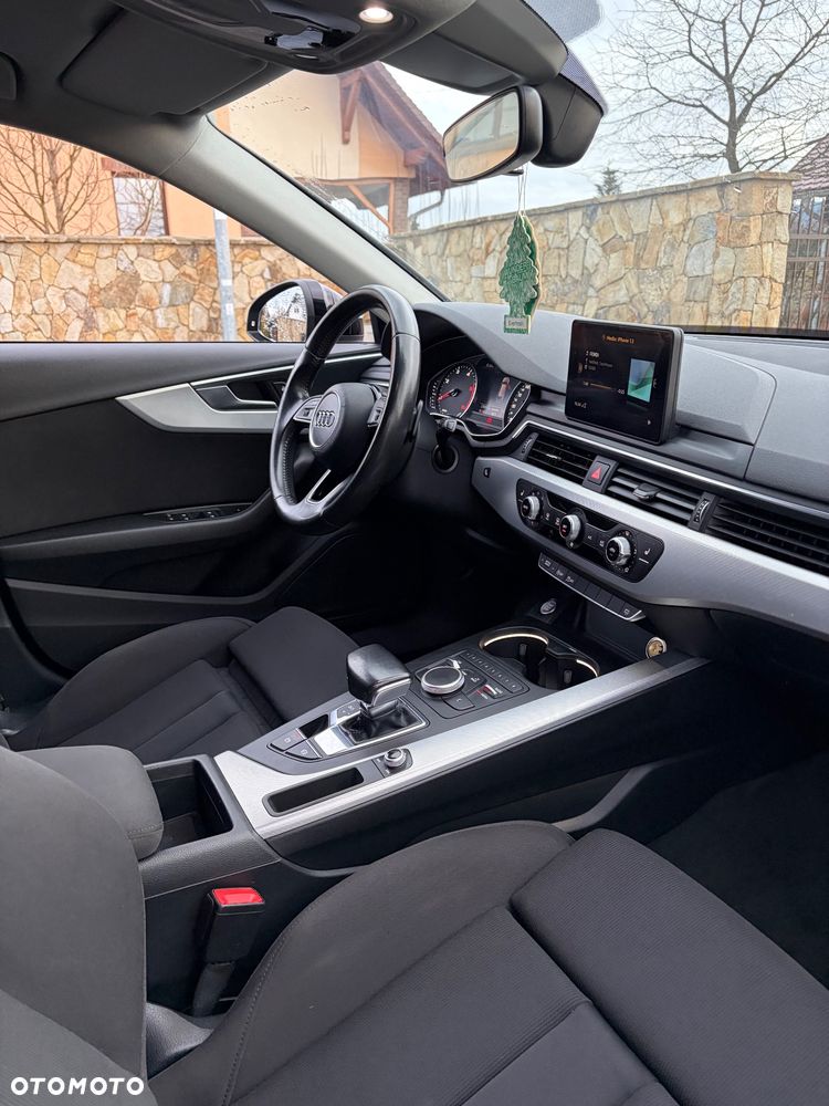 Audi A4 Avant 2.0 TDI S tronic - 38