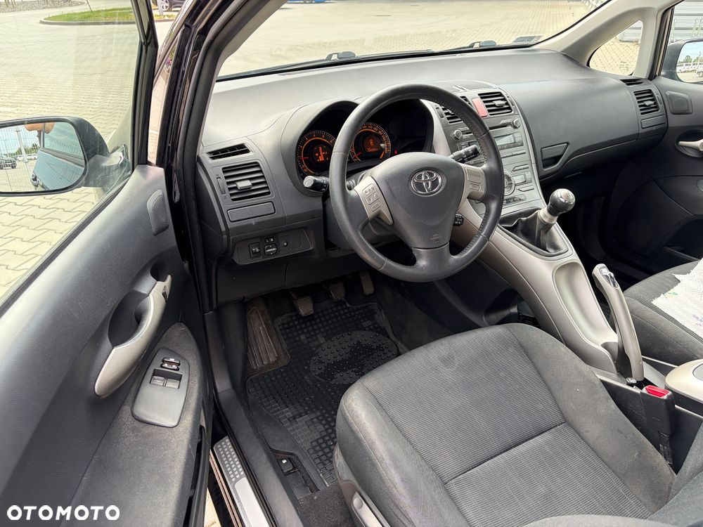 Toyota Auris 1.6 VVT-i Prestige - 24