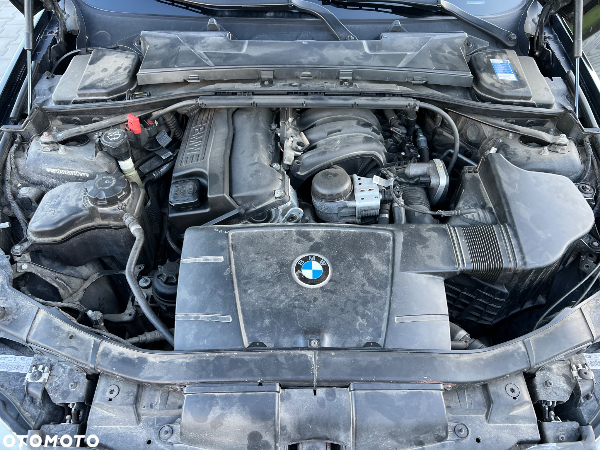 BMW Seria 3 318i - 23