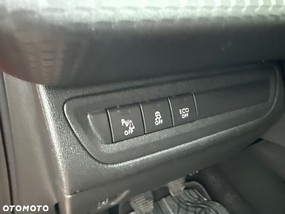 Peugeot 208 PureTech 110 Stop & Start Active - 12