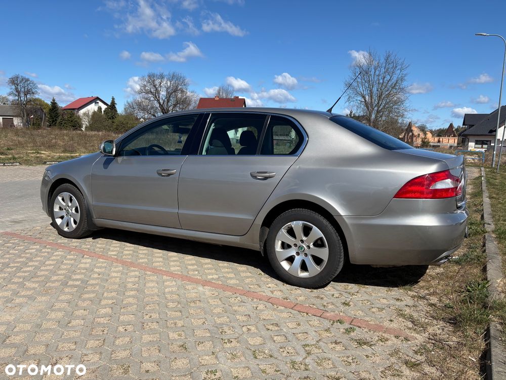Skoda Superb 1.8 TSI Ambition - 4