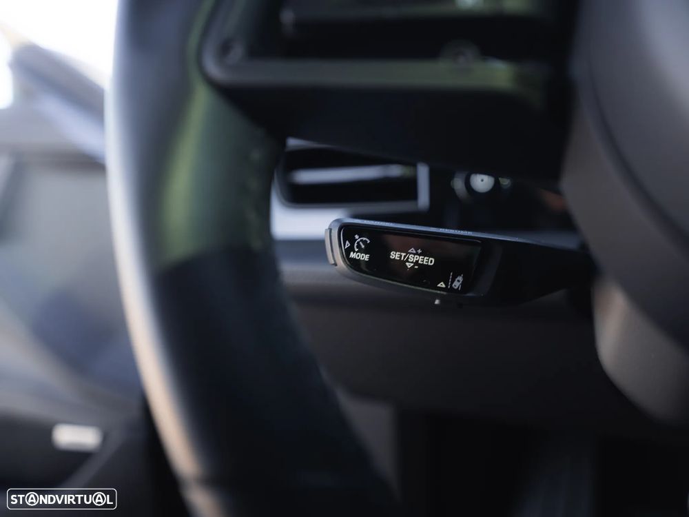 Porsche Taycan Cross Turismo 4 - 26