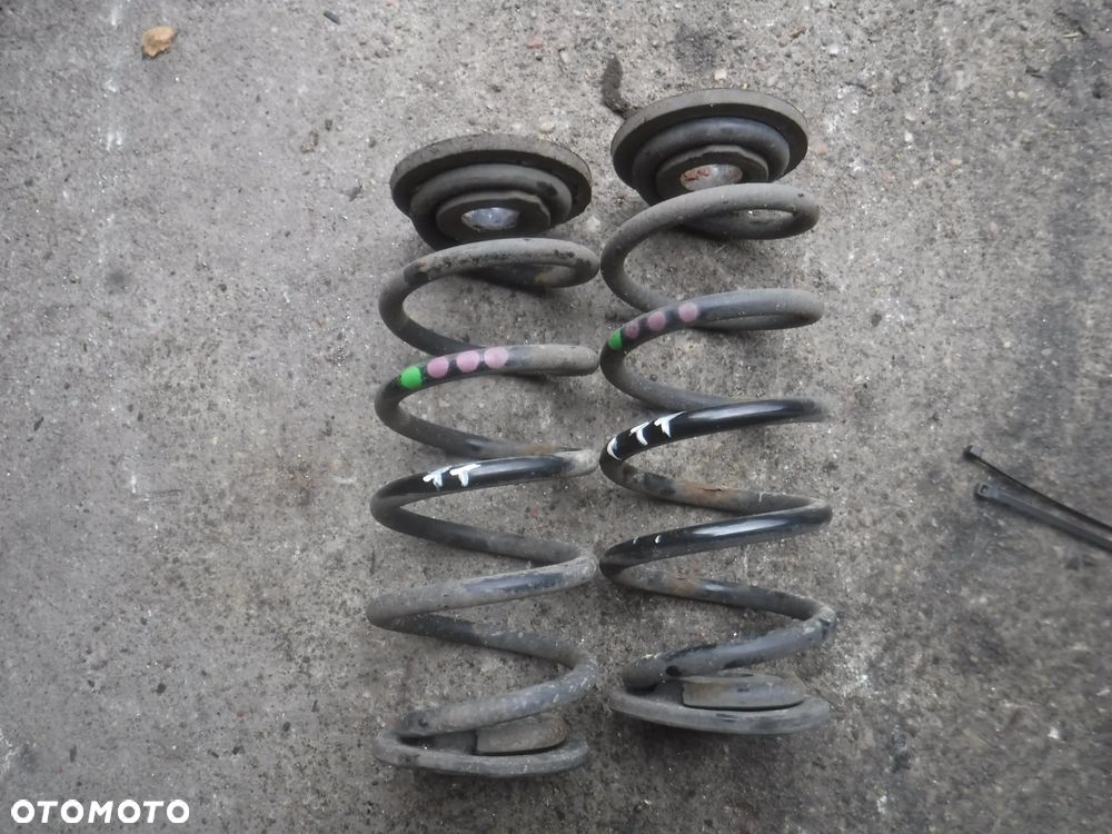 Audi TT 8J cabrio  sprezyny tyl sprezyna kpl
