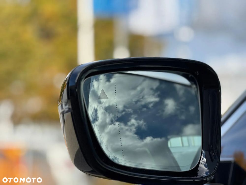 BMW Seria 3 330i xDrive Sport Line - 9