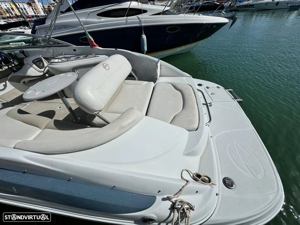 Crownline 240 - 25