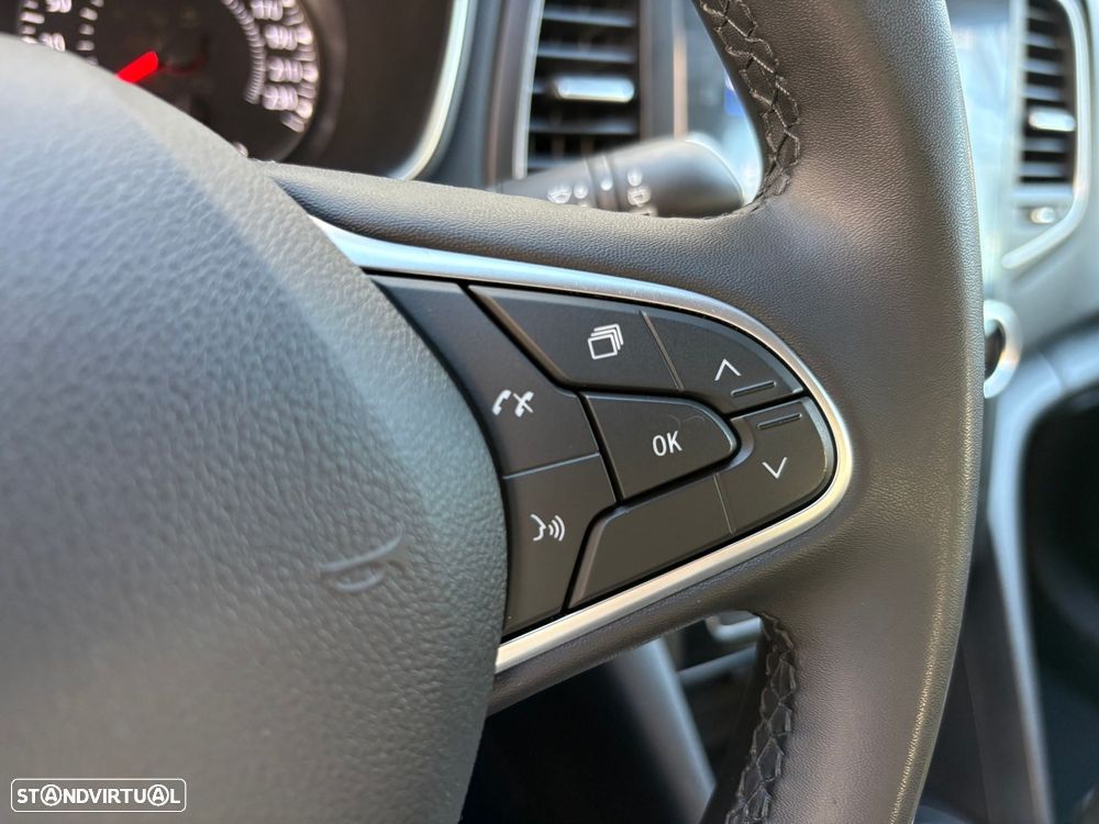 Renault Mégane 1.5 Blue dCi Intens - 12