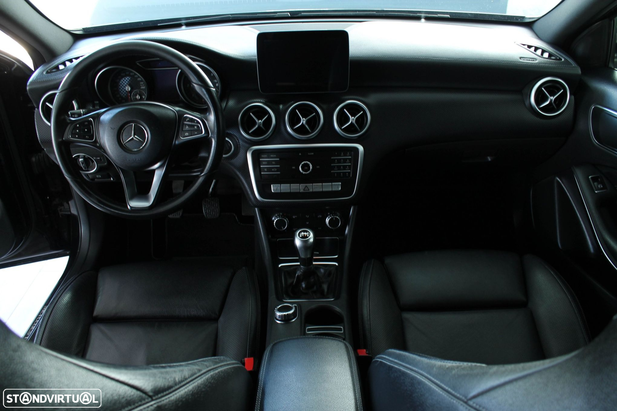 Mercedes-Benz A 180 d BlueEFFICIENCY Edition Style - 16