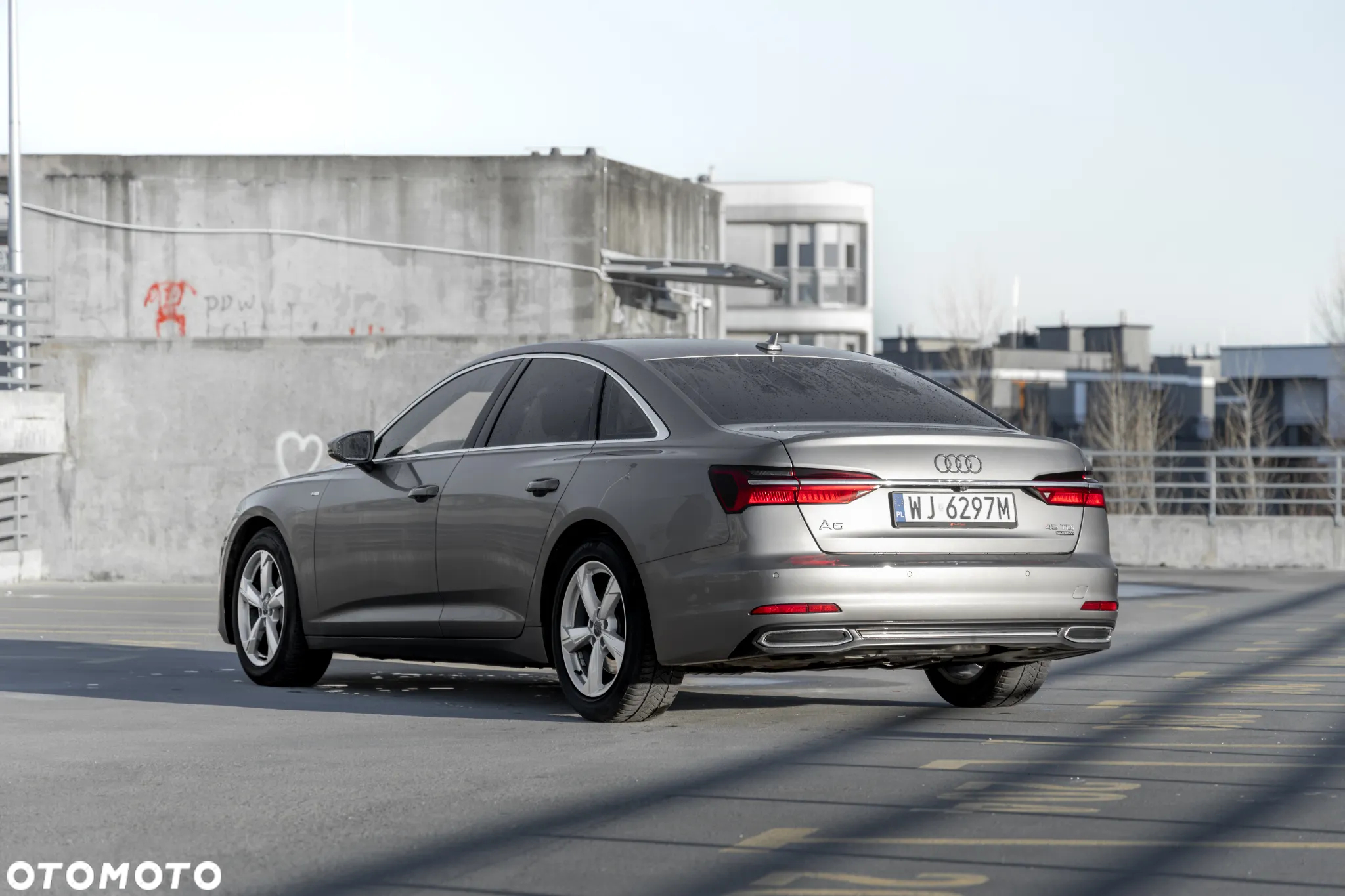 Audi A6 - 4