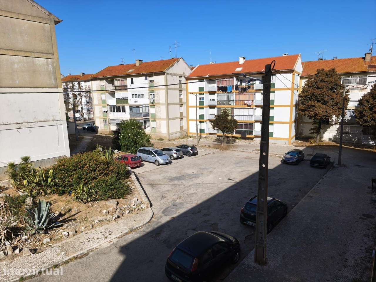 Apartamento T4 no Laranjeiro com 73 m² para remodelação - Grande imagem: 5/19