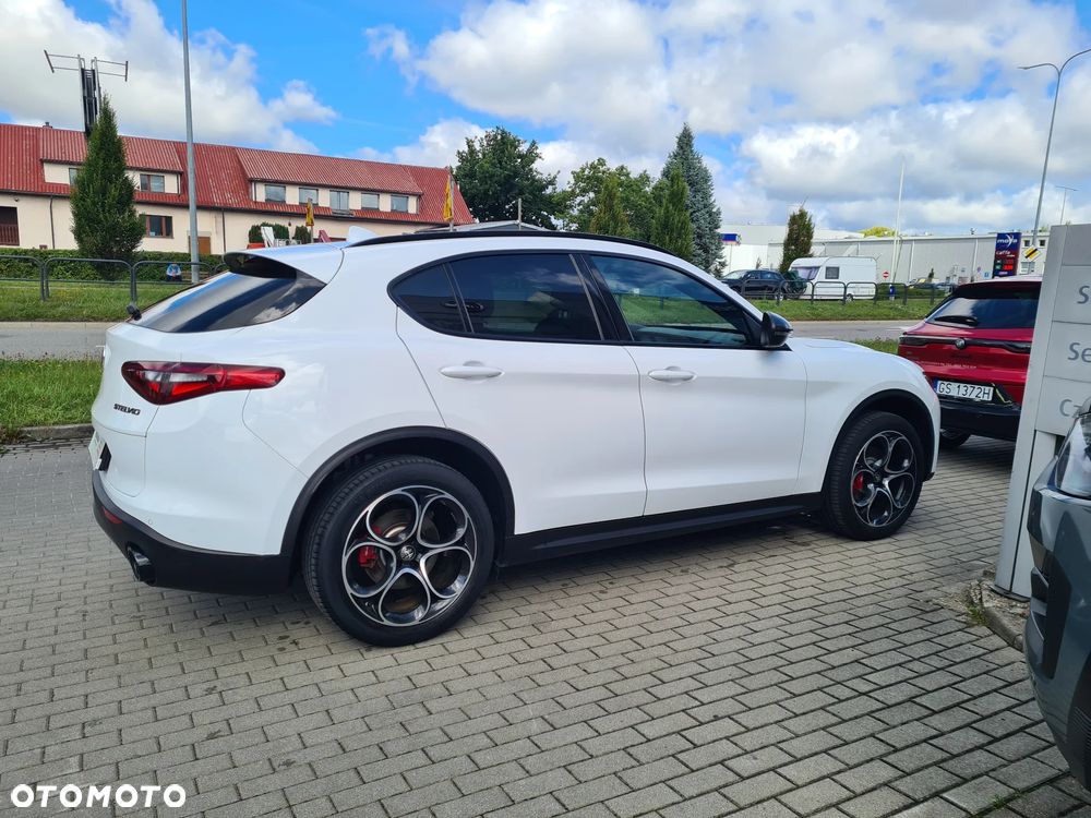 Alfa Romeo Stelvio 2.0 Turbo B-Tech Edition Q4 - 6