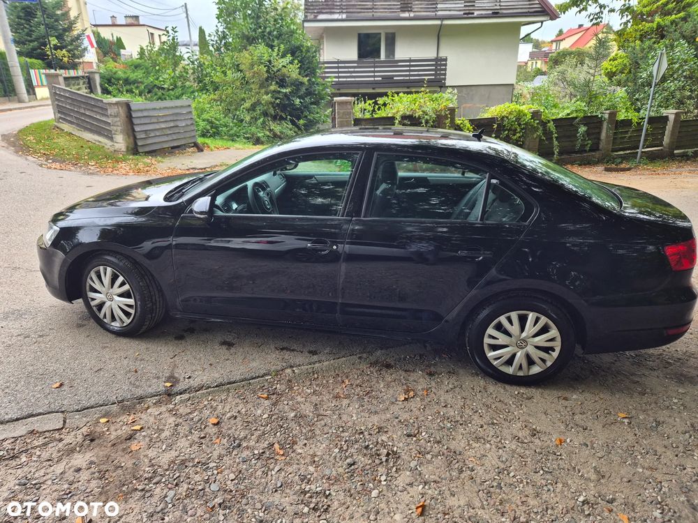 Volkswagen Jetta 1.6 TDI Comfortline - 7