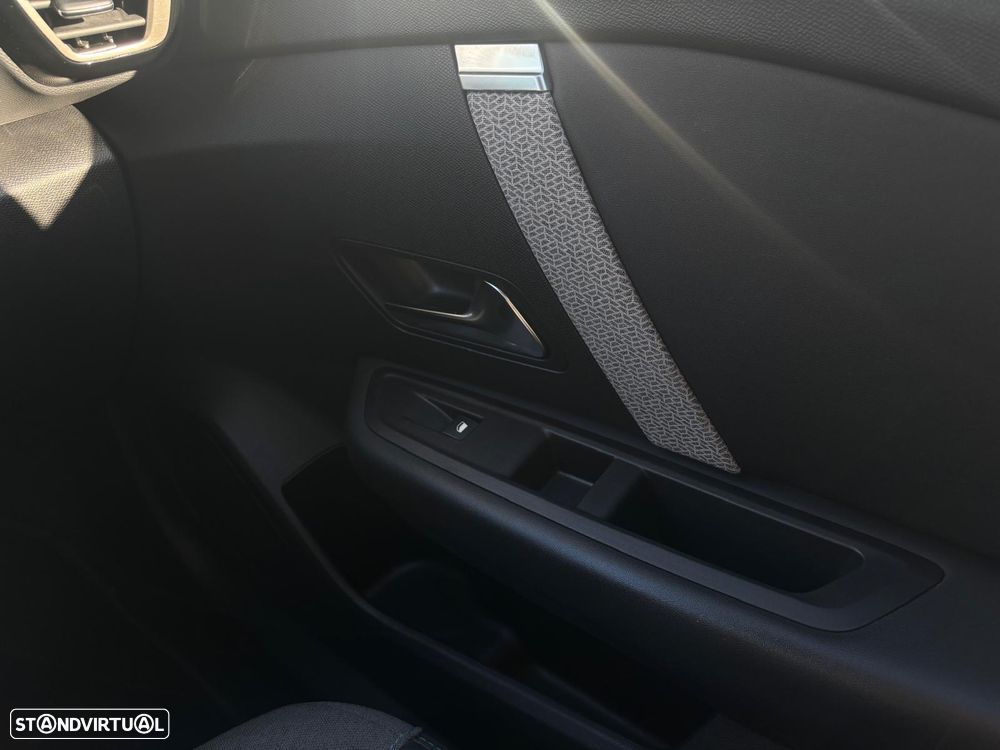 Citroën C4 1.5 BlueHDi Plus EAT8 - 24
