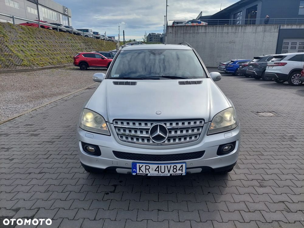 Mercedes-Benz ML - 8