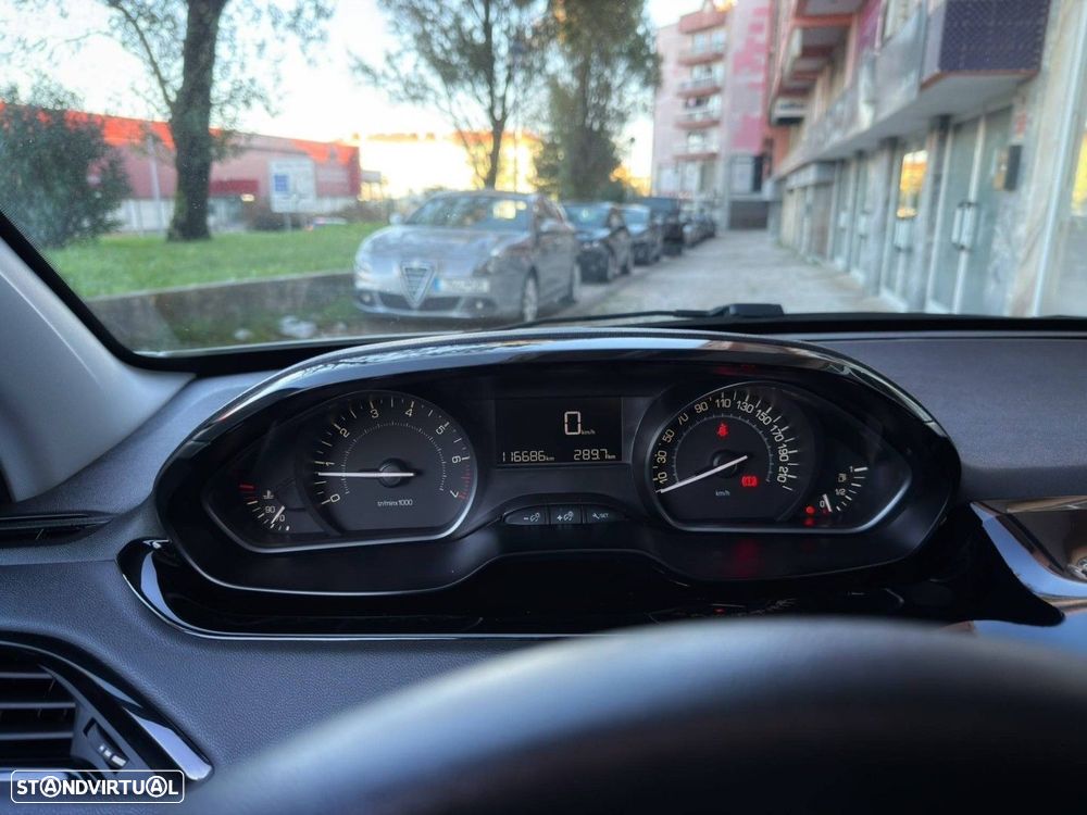 Peugeot 208 PureTech 82 Start & Stop Active - 17