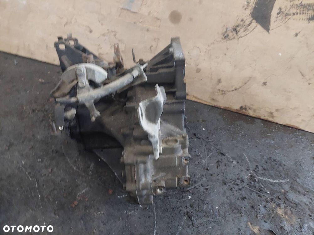SKRZYNIA BIEGÓW TOYOTA COROLLA E12 1.4 VVTI MANUAL 5 BIEGÓW - 4