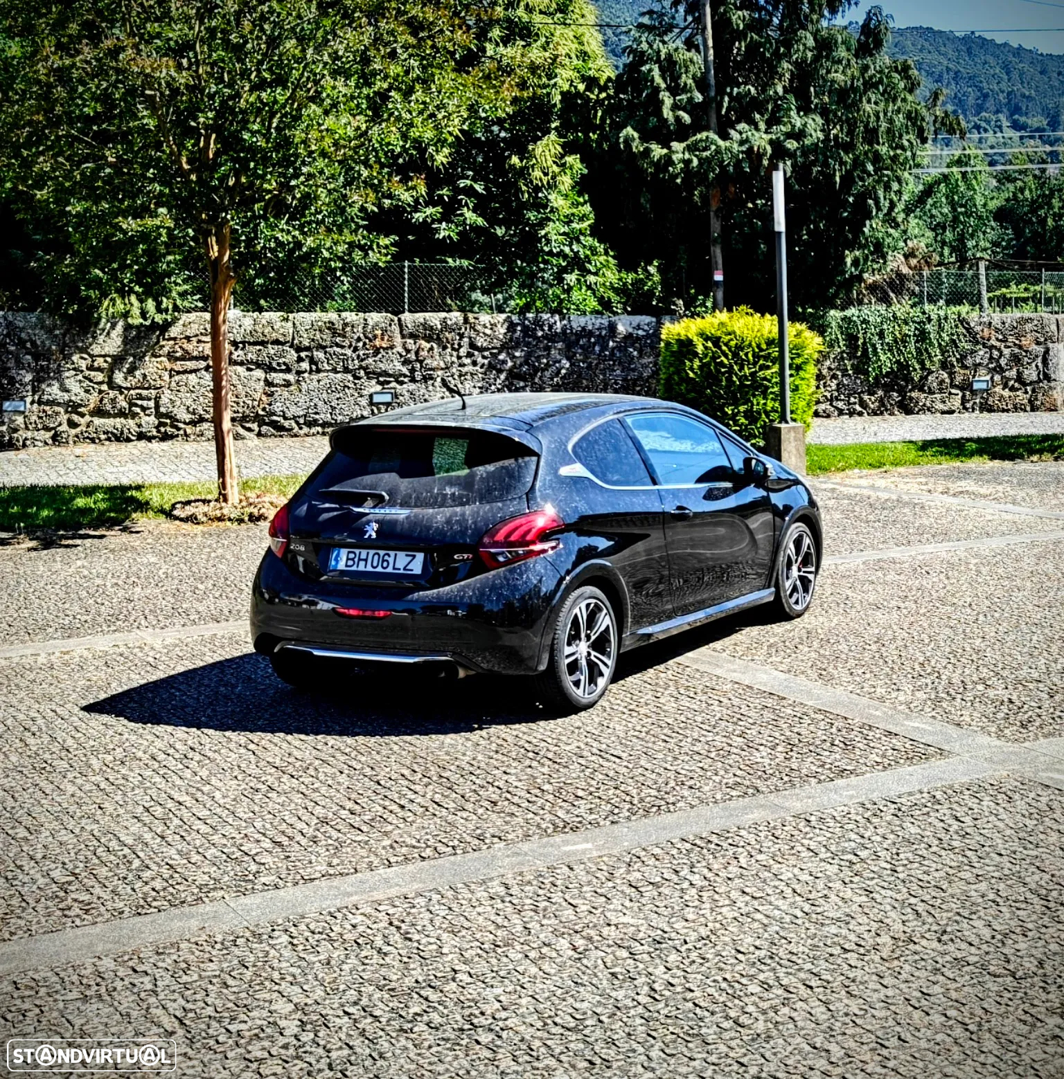 Peugeot 208 GTI 200 THP - 3
