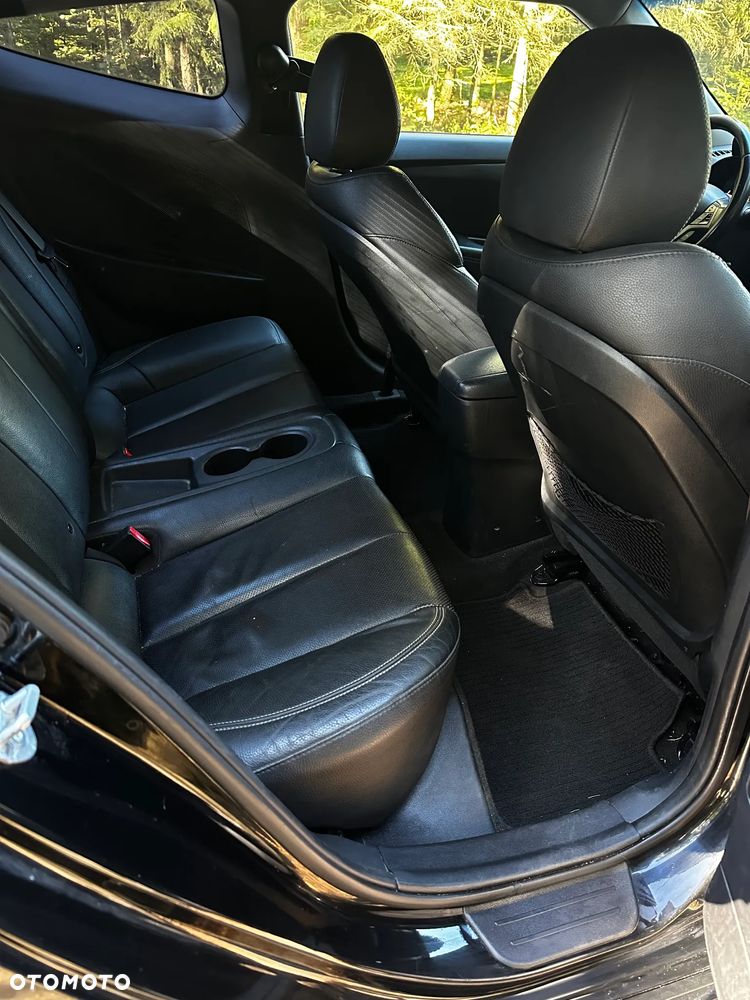 Hyundai Veloster - 9