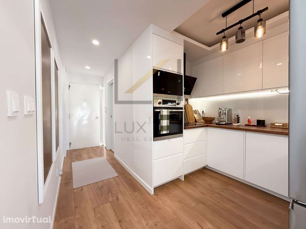 Apartamento T1 totalmente remodelado no Condomínio Palmela Village,... - Grande imagem: 4/22