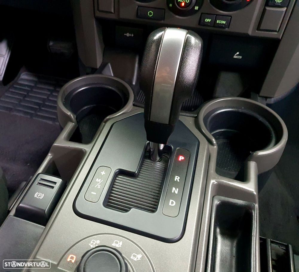 Land Rover Discovery - 9