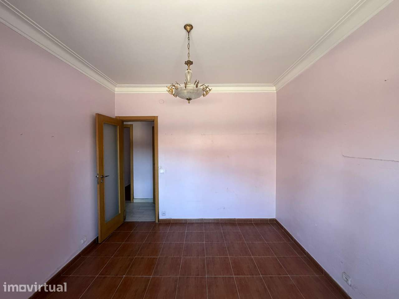 Apartamento T2, localizado na Venteira - Grande imagem: 4/15