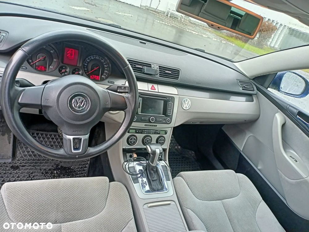 Volkswagen Passat 2.0 TDI DPF Highline DSG - 4