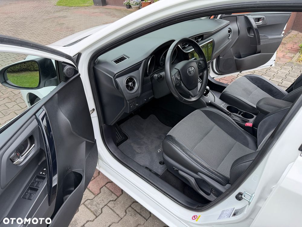 Toyota Auris 1.8 VVT-i Automatik Free Style - 15