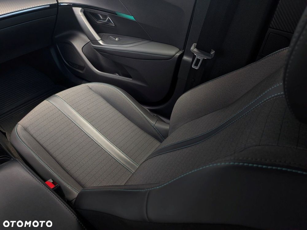 Peugeot 2008 1.2 PureTech Active Pack S&S EAT8 - 13