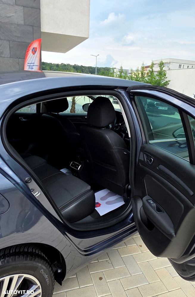 Renault Megane TCe 140 GPF Equilibre - 25