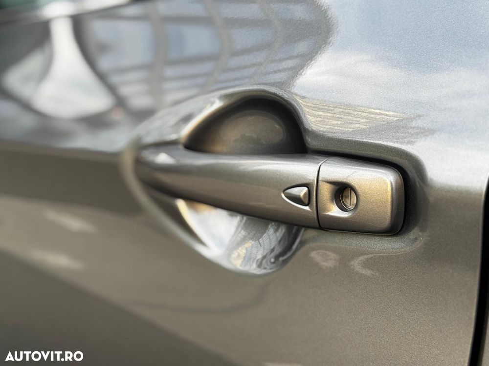 Nissan Qashqai 1.6 DCI Xtronic TEKNA+ - 21