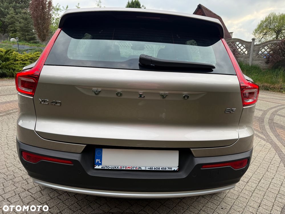 Volvo XC 40 B3 B DKG Plus Bright - 18