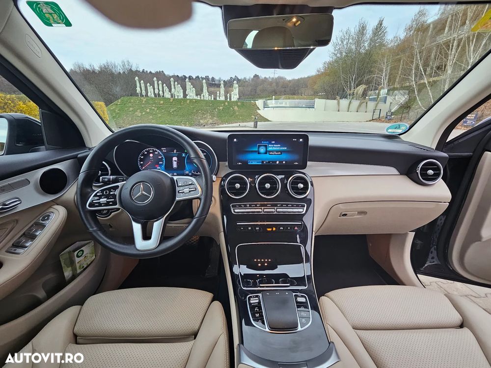 Mercedes-Benz GLC 300 d 4MATIC - 21