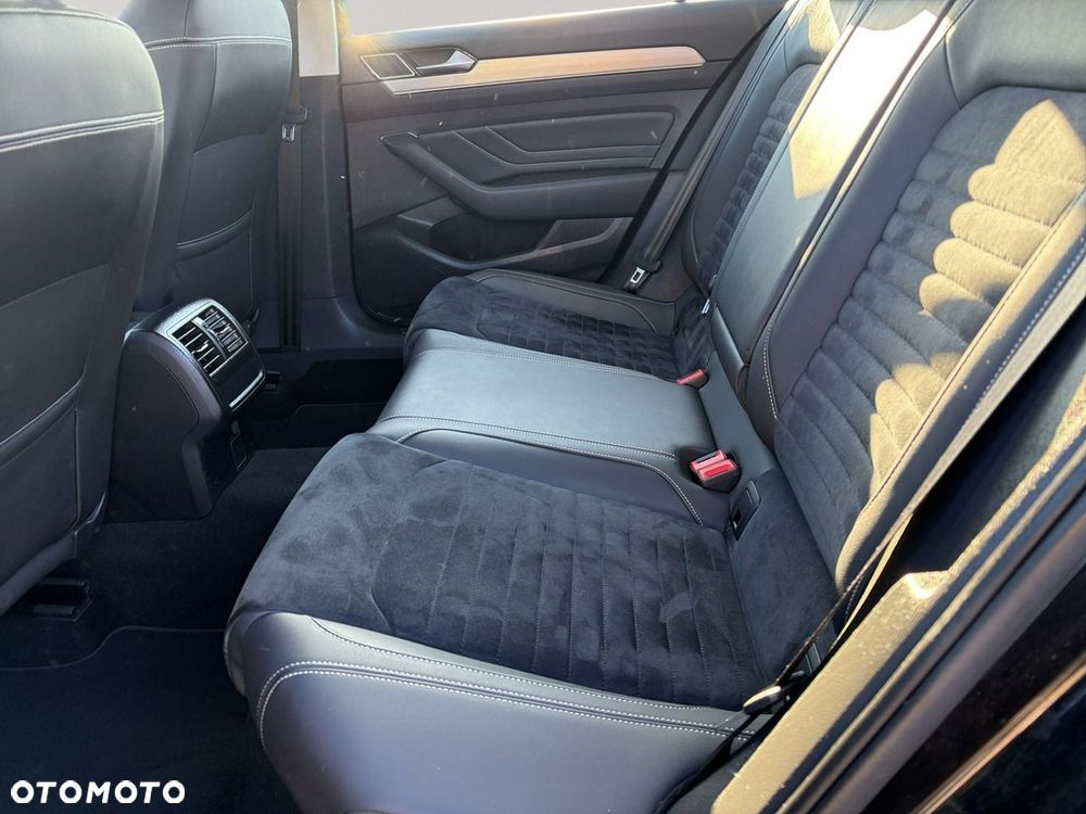 Volkswagen Passat 1.5 TSI EVO Elegance DSG - 28