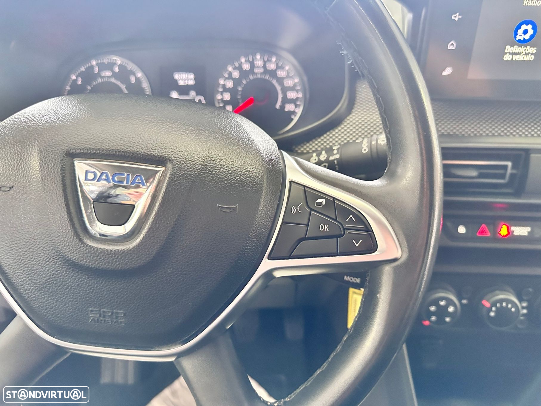 Dacia Sandero 1.0 SCe Essential - 24