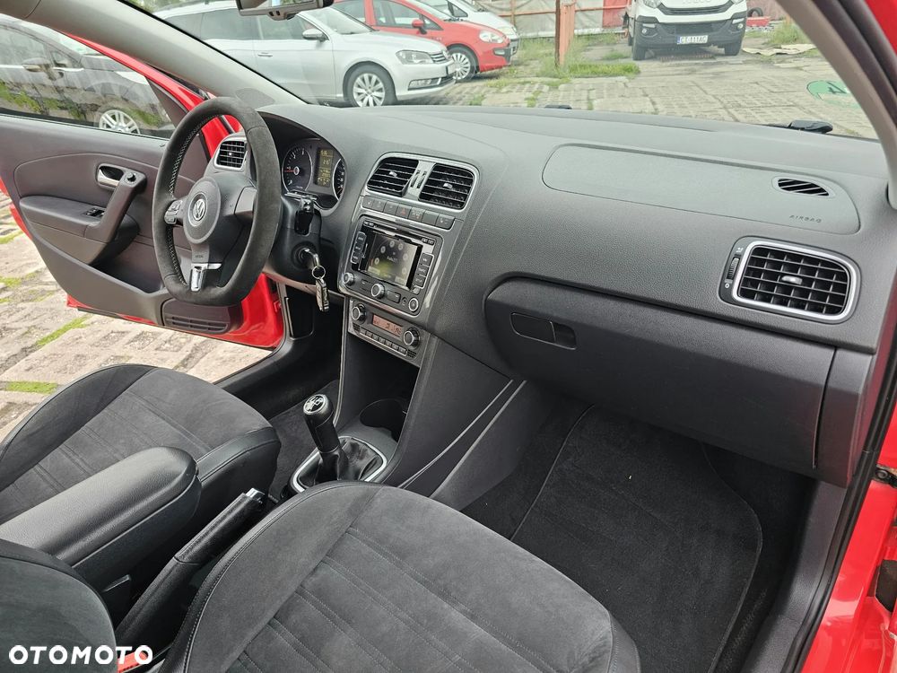Volkswagen Polo 1.6 TDI Highline - 18