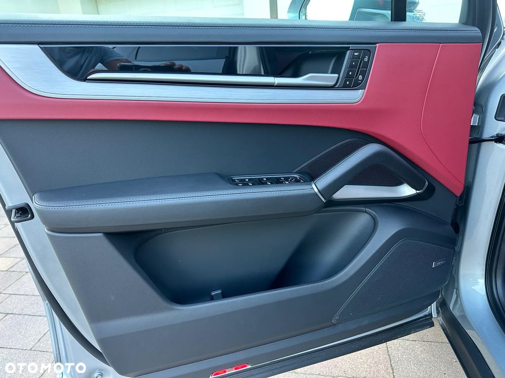 Porsche Cayenne S E-Hybrid PHEV - 27