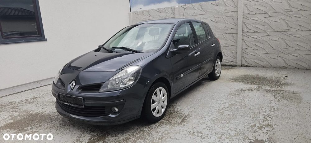 Renault Clio 1.2 16V 75 Expression - 1