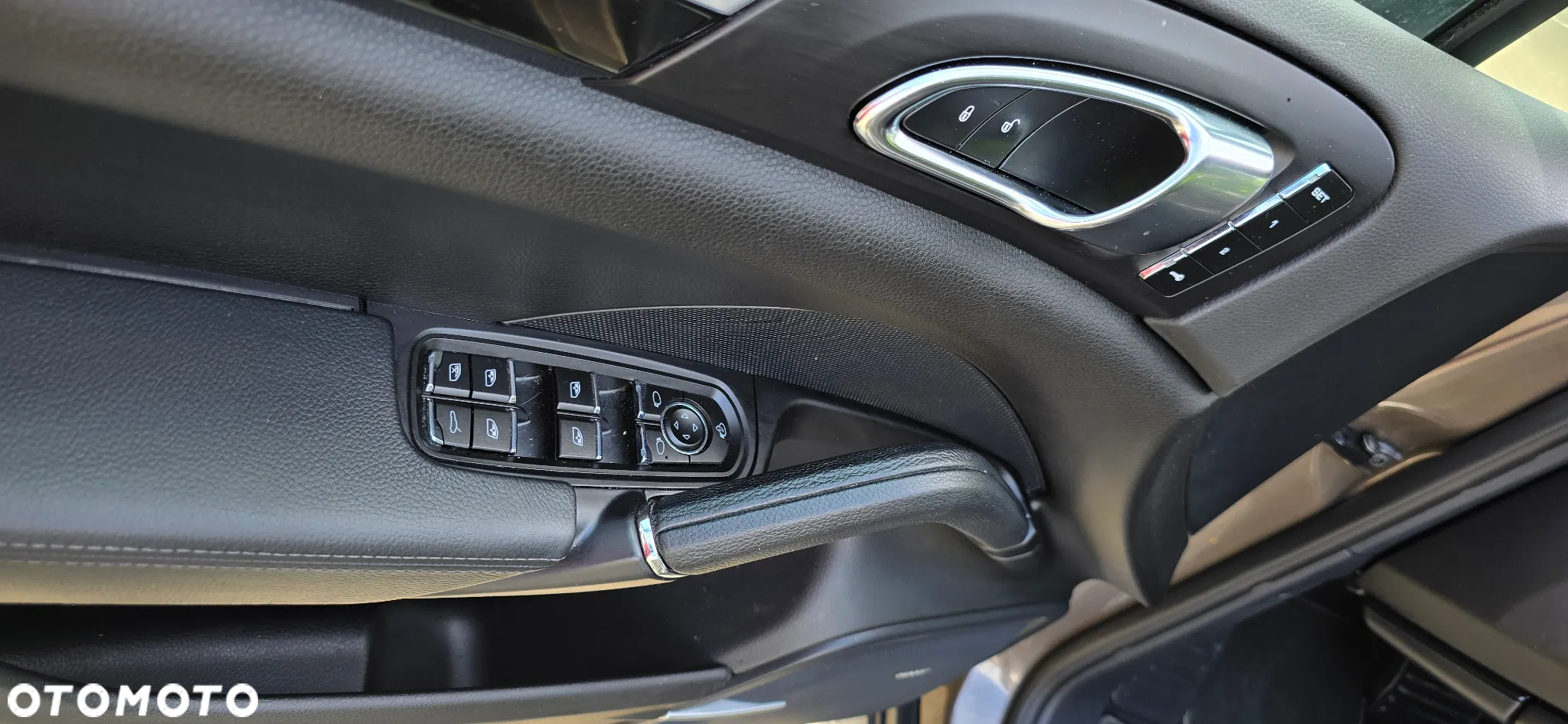 Porsche Cayenne Platinum Edition - 8
