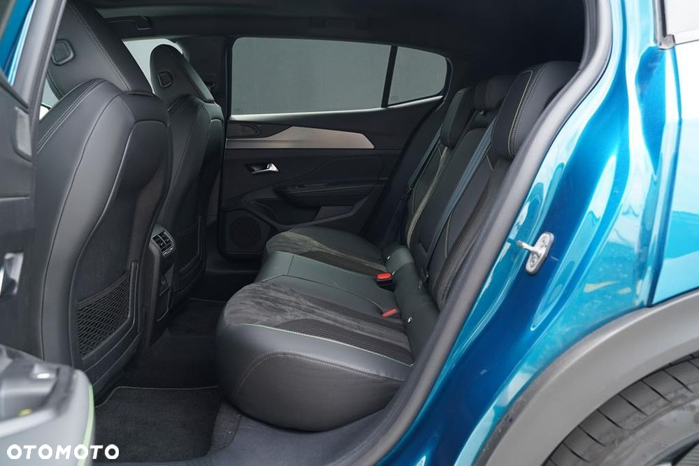 Peugeot 408 1.2 PureTech mHEV GT S&S e-DSC6 - 9