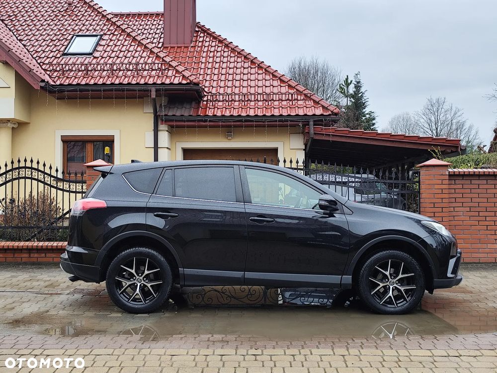 Toyota RAV4 2.0 D-4D Prestige 4x2 - 2