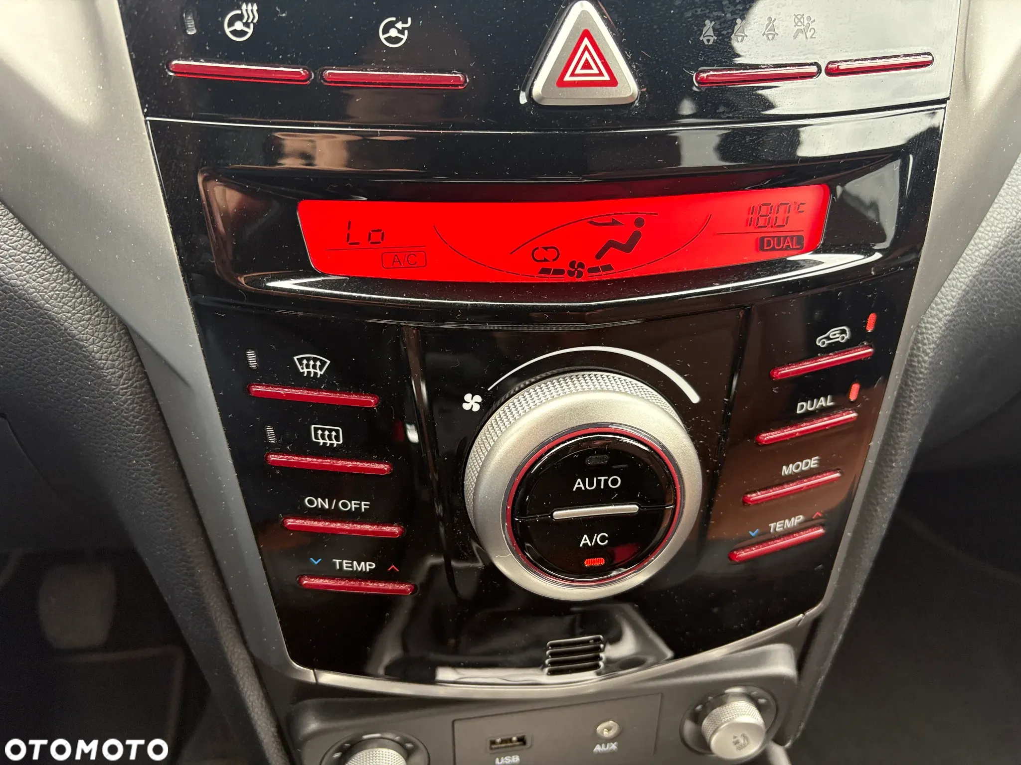SsangYong/KGM Tivoli 1.6 Quartz - 10