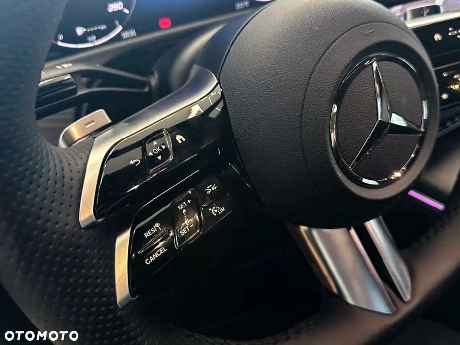 Mercedes-Benz Klasa E 220 d mHEV 4-Matic AMG 9G-Tronic - 11