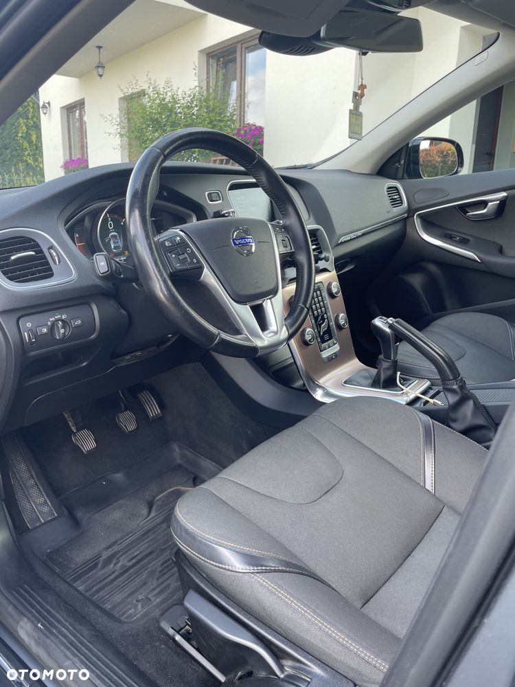 Volvo V40 D3 Summum - 11