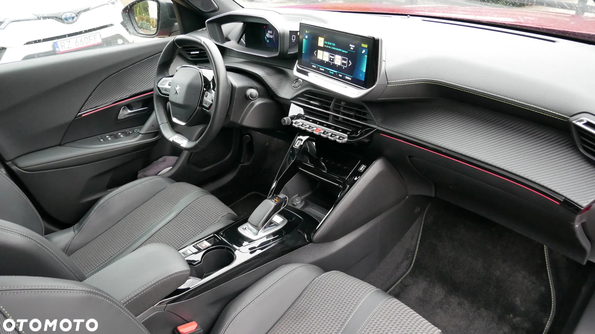 Peugeot 2008 e-2008 GT Pack - 13